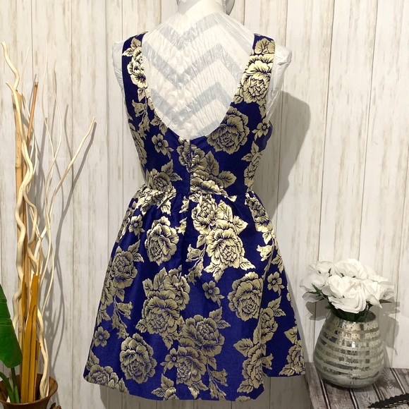 Ark & Co Blue & Gold Rose Dress Size Small - Picture 4 of 7